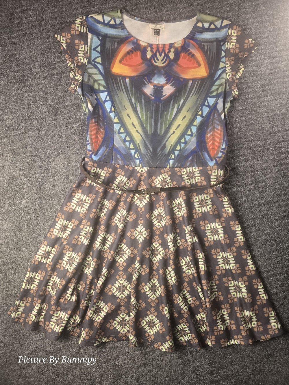 Smash Barcelona Jujuba dress in a multicoloured pattern. Size L